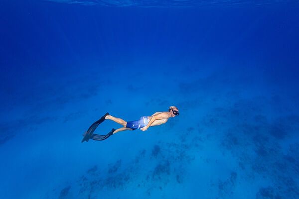 Freediving in the amazing blue water